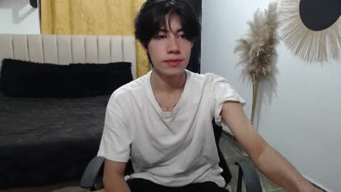 ELIO online show from February 19, 1:24 am