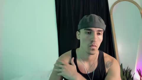 elio_dicaprio online show from November 7, 2:26 am