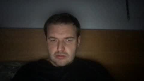 Snapshot of eliot26 chatting on October 22, 8:11 pm e26 online show from October 22, 8:11 pm