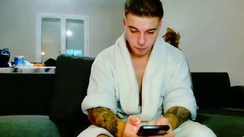 elkafit28 online show from December 16, 8:20 am