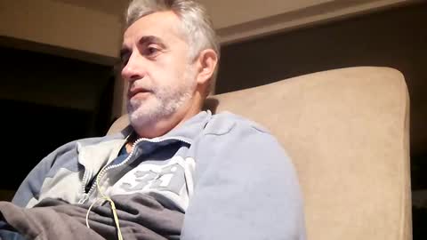 fer online show from January 8, 12:47 pm