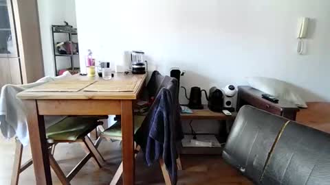 elriclust online show from February 13, 1:38 pm