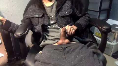 Snapshot of elvergg1 chatting on January 18, 11:21 am elvergg1 online show from January 18, 11:21 am