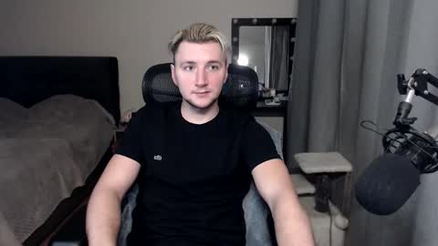 Elvin Vaenight online show from October 30, 6:53 pm