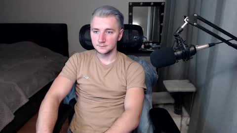 Elvin Vaenight online show from November 8, 10:35 pm