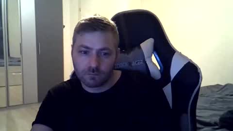Snapshot of embraceagony chatting on October 14, 4:19 am embraceagony online show from October 14, 4:19 am