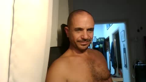 Ariel online show from November 4, 8:43 pm