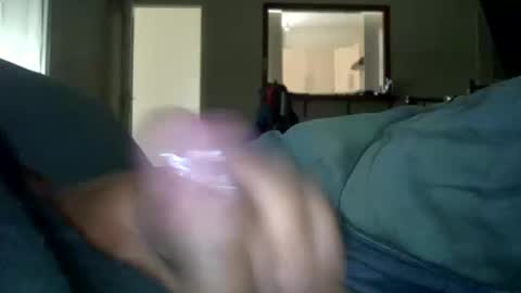 encormoi online show from March 11, 7:48 am