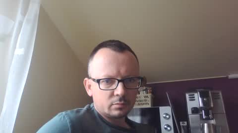 Snapshot of endy1989 chatting on February 5, 1:11 pm endy1989 online show from February 5, 1:11 pm