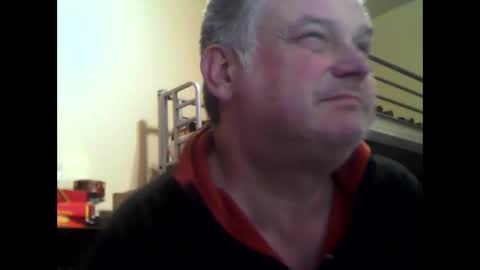 englishguysurrey online show from December 4, 6:59 pm