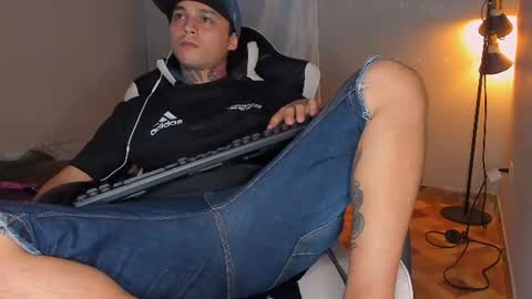 enjoymycock99 online show from June 29, 5:13 am