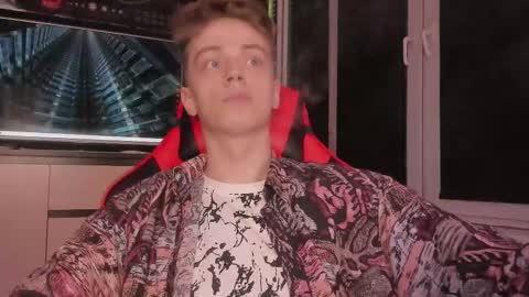 Enker online show from October 22, 10:35 pm