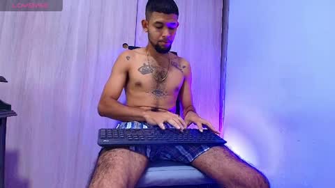 enyel_100 online show from April 11, 4:10 pm