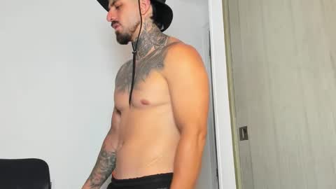 Enzo Aren online show from October 31, 1:07 am