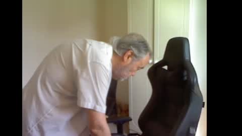 erasmus_d online show from July 7, 3:38 pm