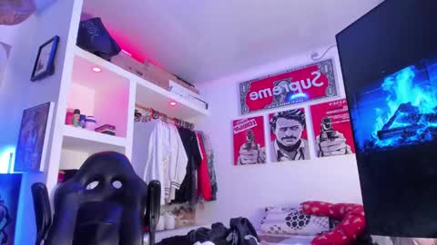 Tht BOSS Eren online show from November 9, 12:25 am