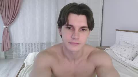 Eric Crush online show from February 9, 4:28 am