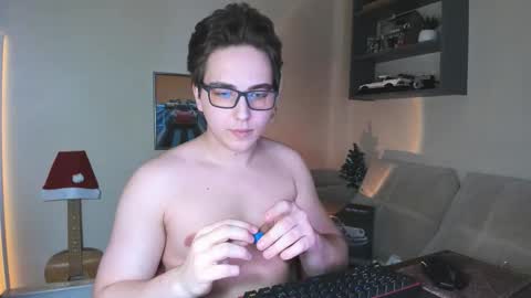 Eric online show from December 20, 6:48 pm