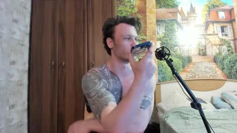 Eric online show from October 19, 2:09 pm