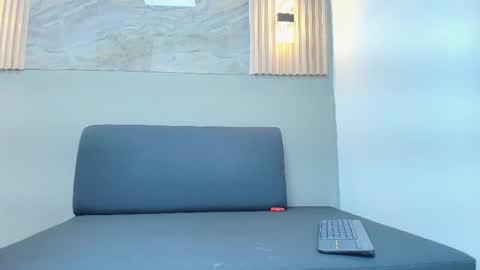 Erick online show from December 1, 7:28 pm