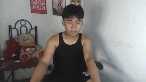 erick_cummer30 online show from April 18, 1:40 am