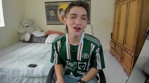 erick_de_rossee online show from February 3, 6:13 pm