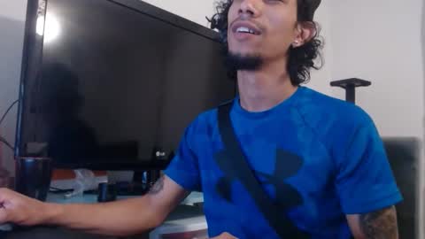 erick online show from October 23, 3:43 am