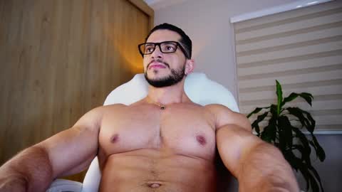 Snapshot of erick_thompson chatting on December 27, 10:59 pm Erick Thompson online show from December 27, 10:59 pm