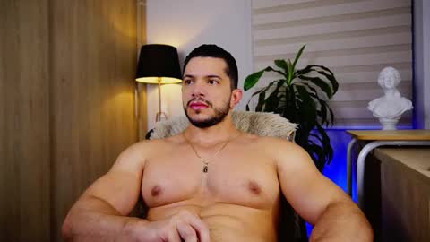 Erick Thompson online show from November 18, 10:23 pm