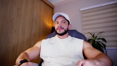 Snapshot of erick_thompson chatting on January 30, 10:20 pm Erick Thompson online show from January 30, 10:20 pm