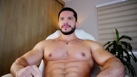Snapshot of erick_thompson chatting on January 4, 2:56 pm Erick Thompson online show from January 4, 2:56 pm