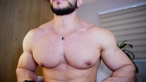 Snapshot of erick_thompson chatting on December 13, 8:47 pm Erick Thompson online show from December 13, 8:47 pm