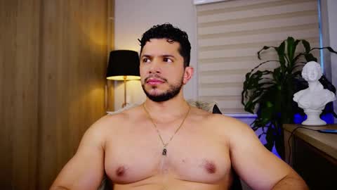 Erick Thompson online show from February 18, 9:01 pm