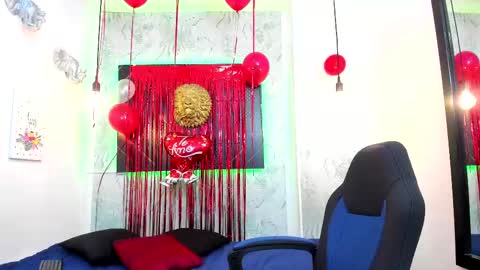   online show from February 15, 5:19 am