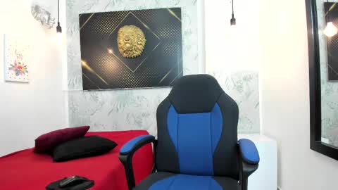   online show from February 18, 4:04 am