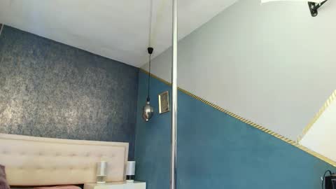   online show from October 11, 4:49 am