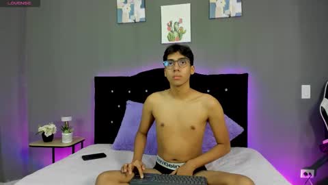 Eros Lux1 online show from March 12, 12:02 pm