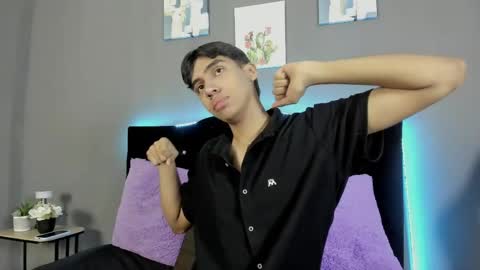 Eros Lux1 online show from April 10, 12:12 pm