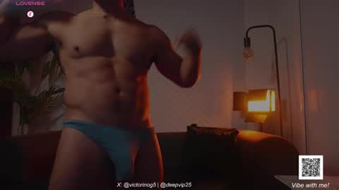 eroswolf online show from April 16, 11:40 pm