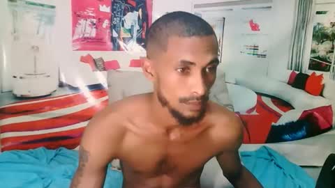 Liam online show from March 18, 8:01 pm