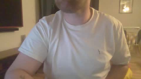 esclavepourfemme online show from March 11, 9:59 pm