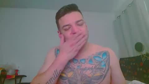 escodamus12 online show from January 10, 11:39 pm