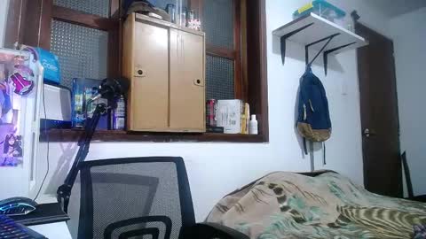 Esteban online show from February 10, 4:08 am