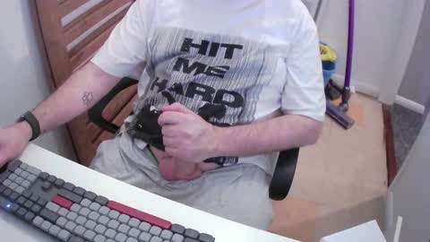 Morph online show from February 25, 9:38 pm