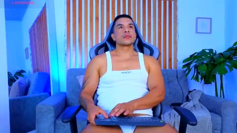 ESTEBAN online show from May 26, 8:21 am