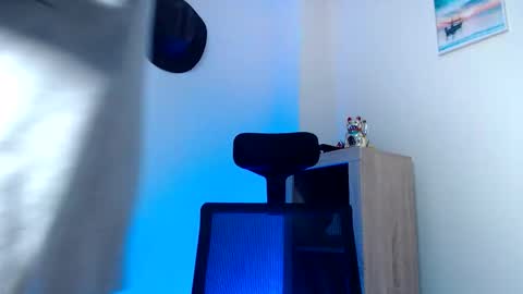 Esteban Fernandez online show from February 12, 3:34 am