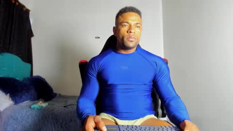 estebanlobo online show from November 19, 12:54 am