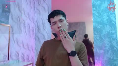 estefan_tay online show from February 10, 7:29 pm