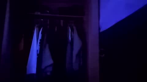 et528007 online show from October 3, 5:01 am