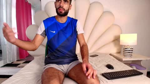 Ethan online show from January 17, 3:11 pm